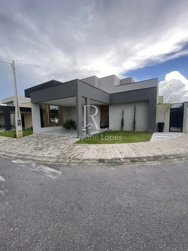 Casa em Casa em Condomínio Perolas do Vale .